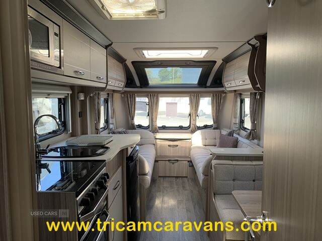 2019 Coachman Pastiche 520/3