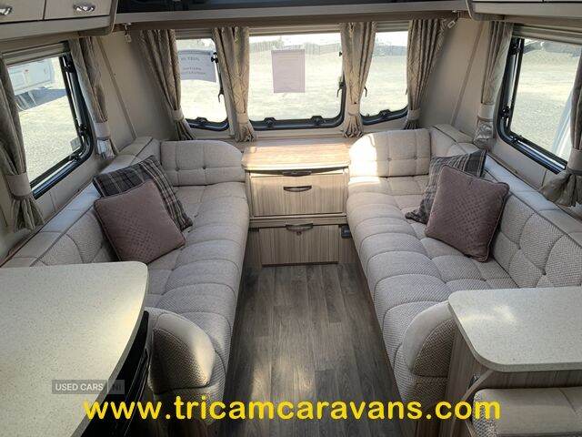 2019 Coachman Pastiche 520/3