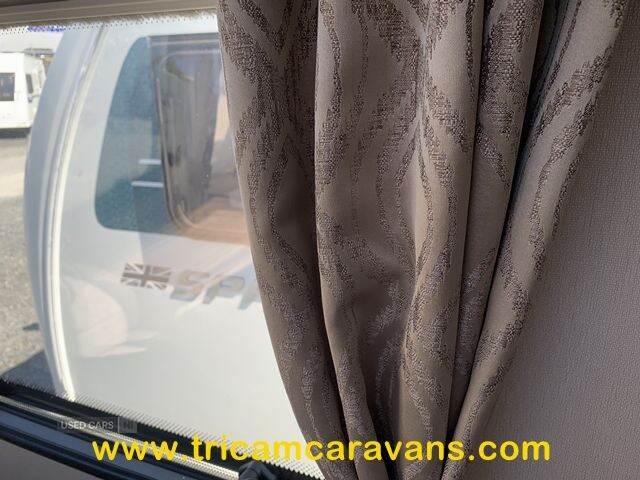 2019 Coachman Pastiche 520/3