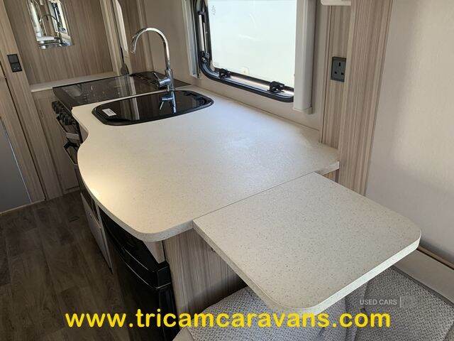 2019 Coachman Pastiche 520/3