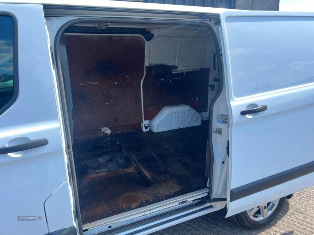 Mar 2014 Ford Transit Custom 2.2 TDCi 100ps Low Roof Van