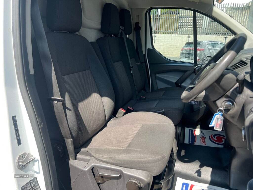Mar 2014 Ford Transit Custom 2.2 TDCi 100ps Low Roof Van
