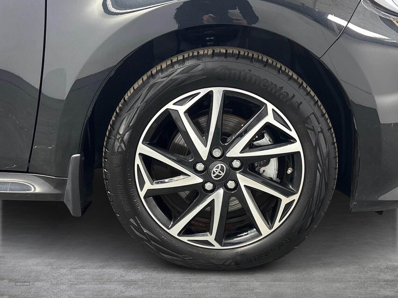 Jun 2023 Toyota Yaris 1.5 Hybrid Design 5Dr Cvt