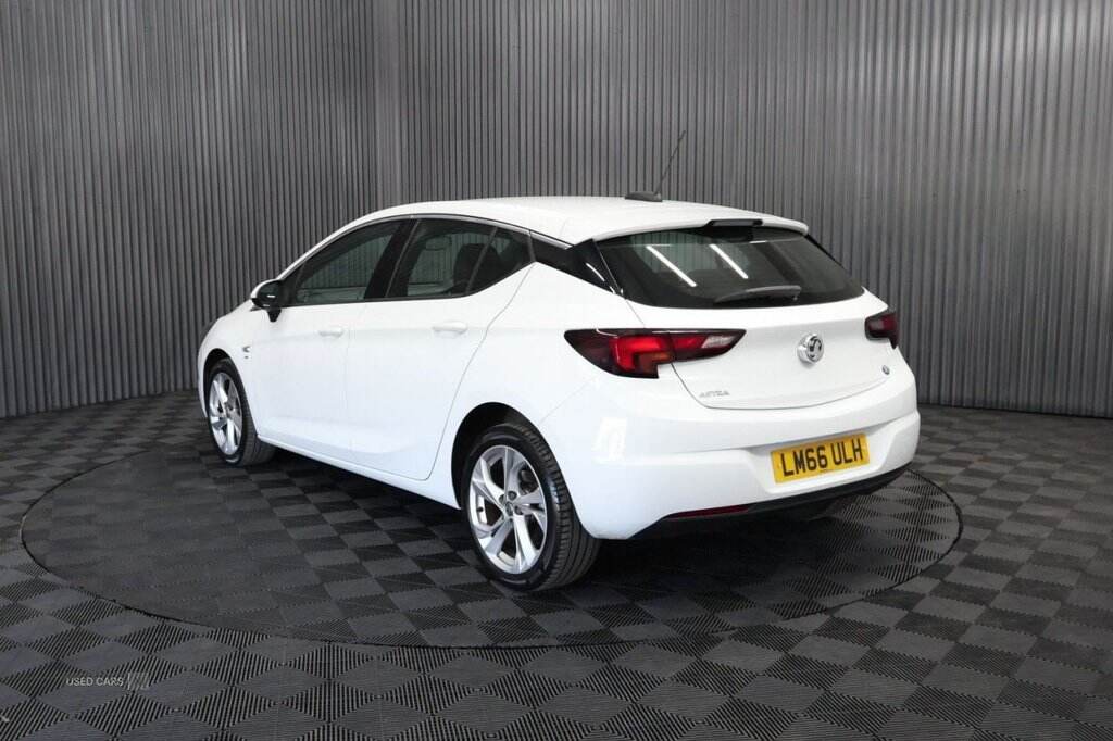Feb 2017 Vauxhall Astra 1.4i 16V SRi 5dr