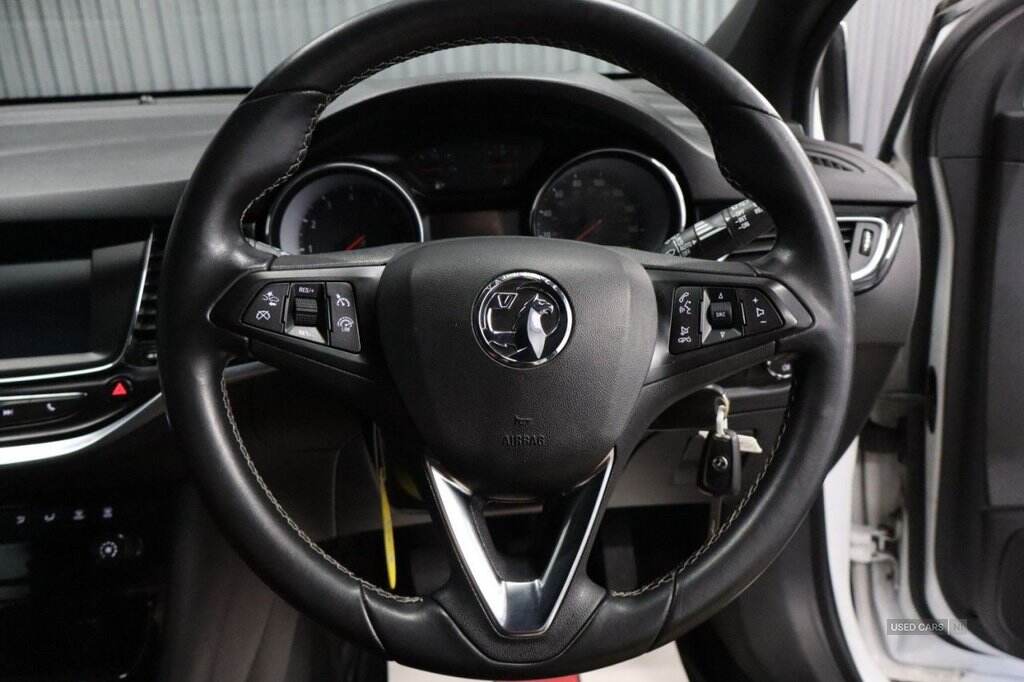 Feb 2017 Vauxhall Astra 1.4i 16V SRi 5dr