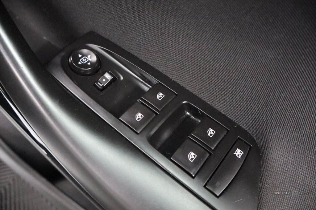Feb 2017 Vauxhall Astra 1.4i 16V SRi 5dr