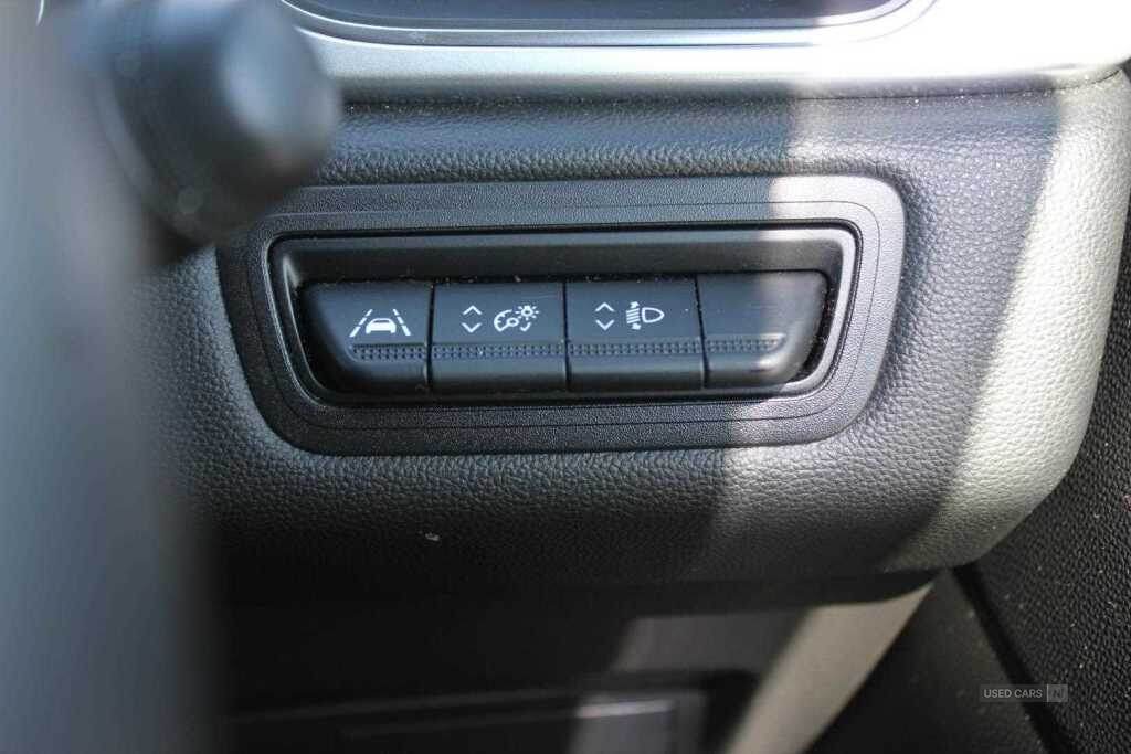 Mar 2022 Renault Captur 1.3 TCE 140 SE Edition 5dr