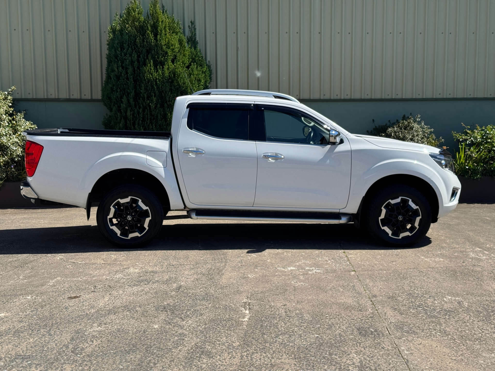 Dec 2021 Nissan Navara Double Cab Pick Up Tekna 2.3dCi 190 TT 4WD