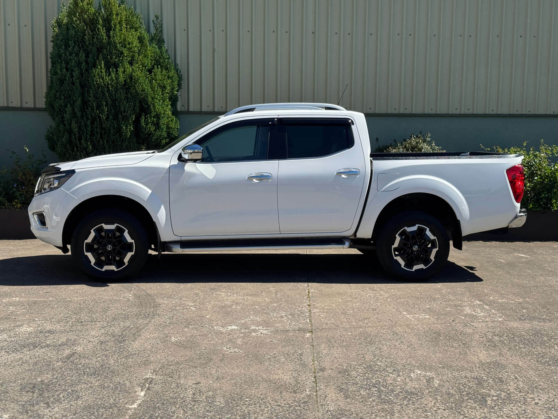 Dec 2021 Nissan Navara Double Cab Pick Up Tekna 2.3dCi 190 TT 4WD