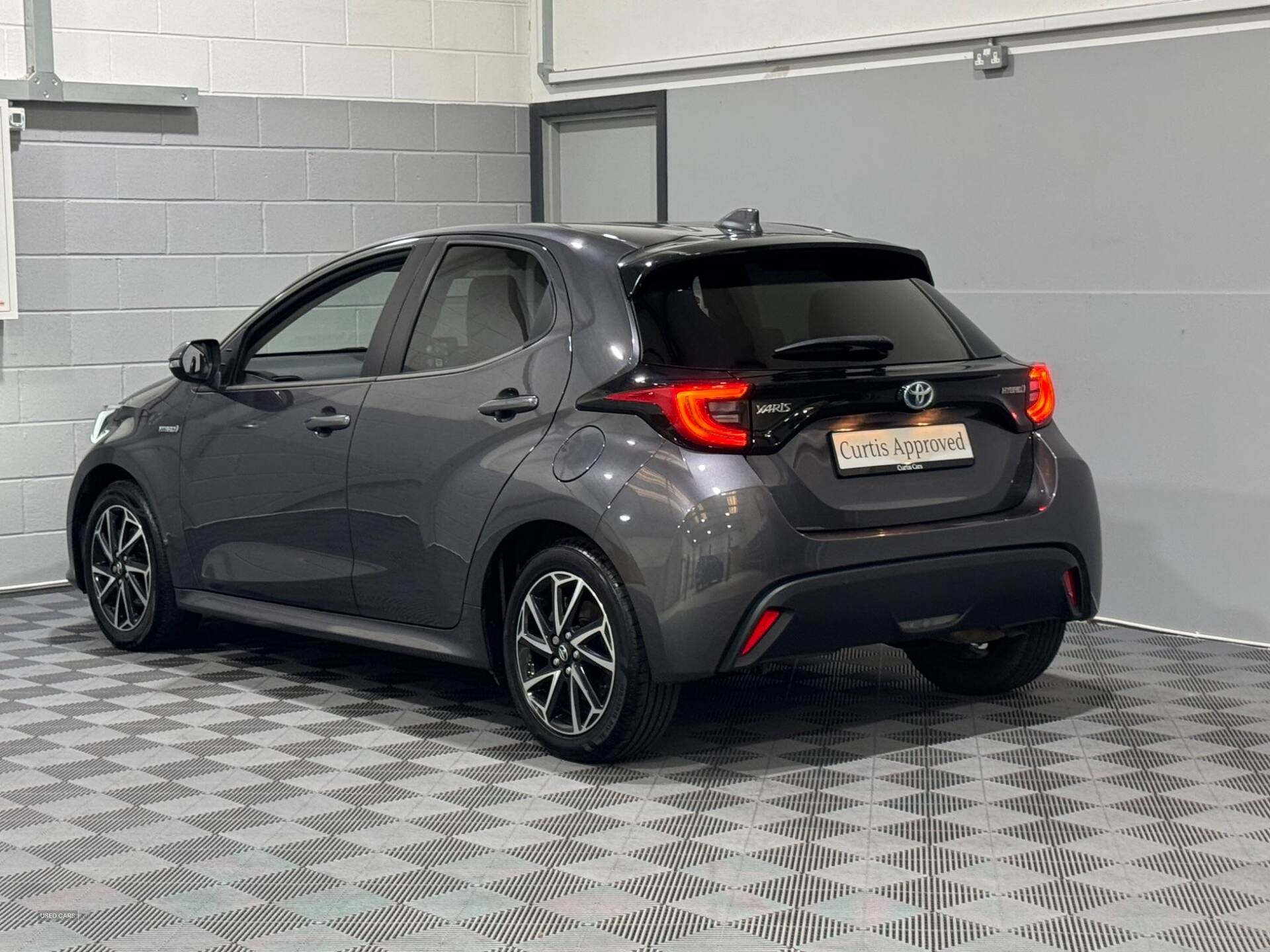 Jul 2021 Toyota Yaris 1.5 Hybrid Design 5dr CVT