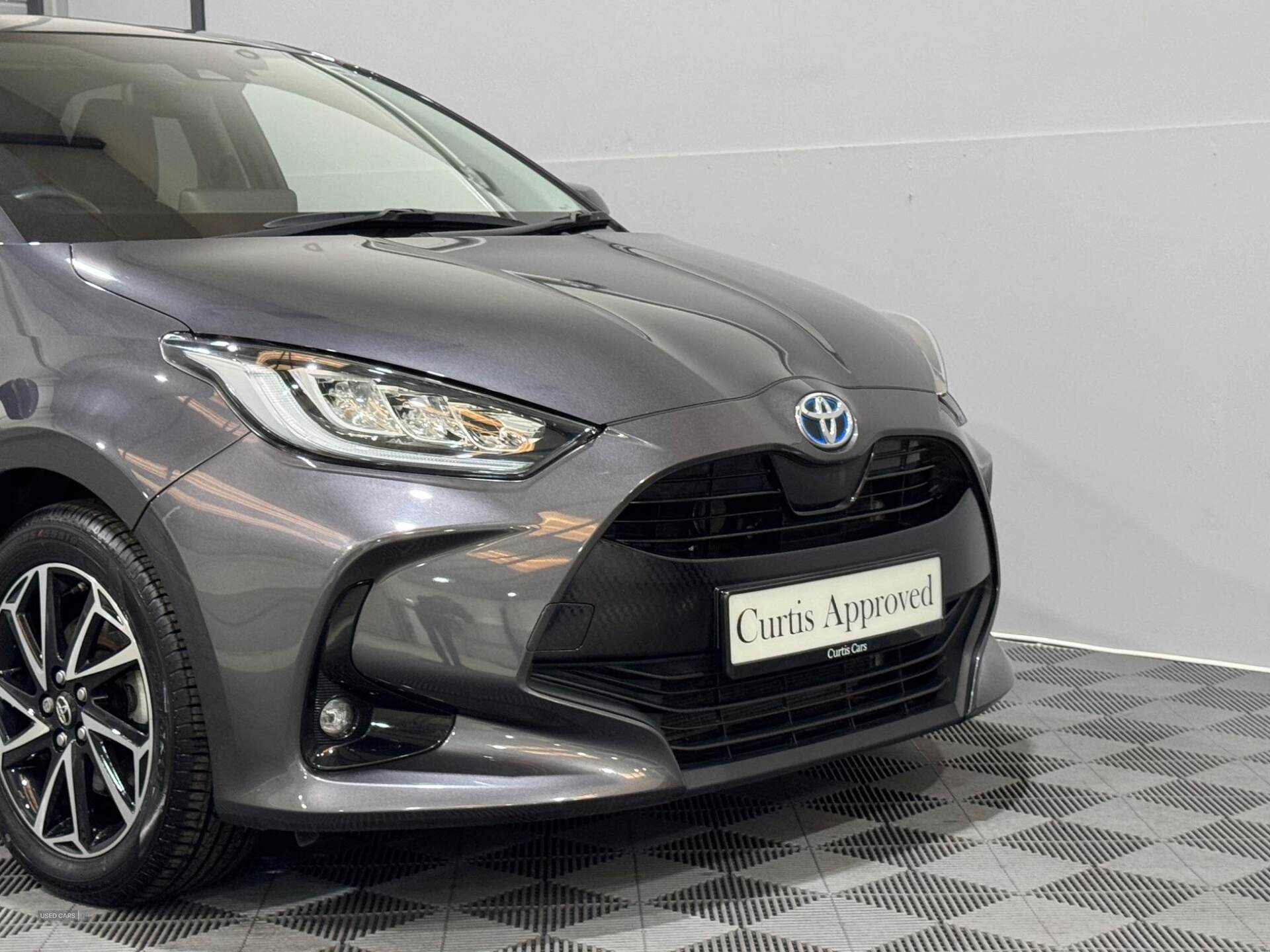 Jul 2021 Toyota Yaris 1.5 Hybrid Design 5dr CVT