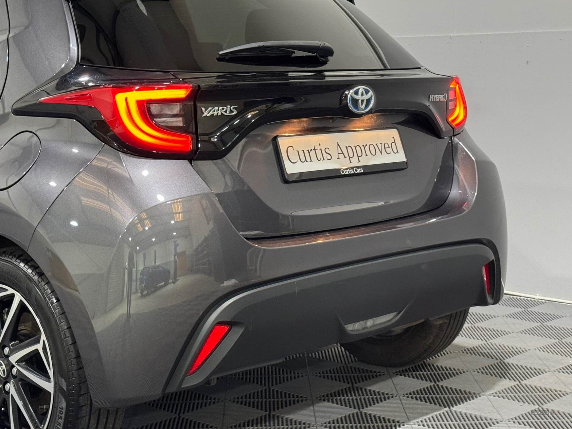Jul 2021 Toyota Yaris 1.5 Hybrid Design 5dr CVT