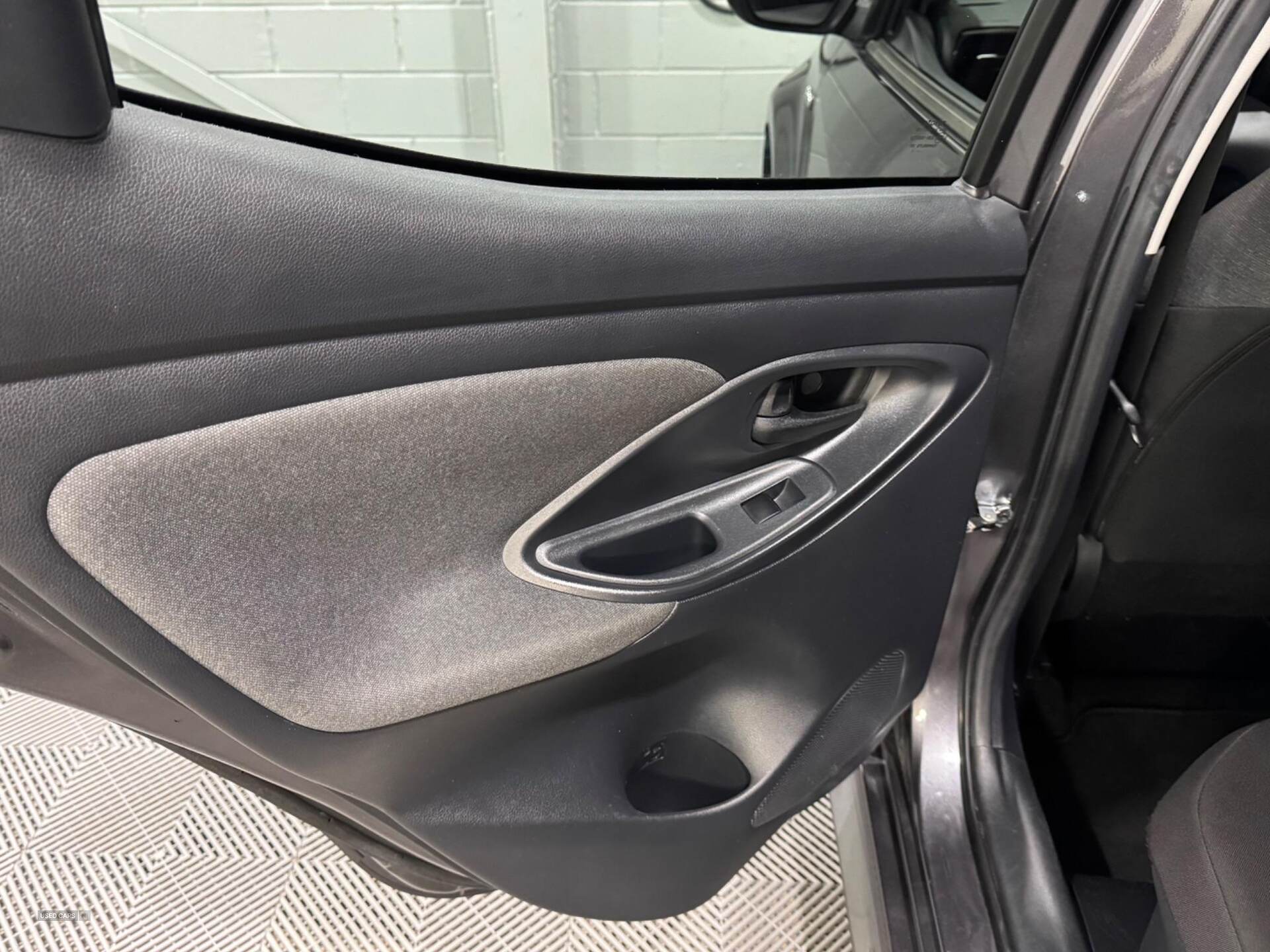 Jul 2021 Toyota Yaris 1.5 Hybrid Design 5dr CVT