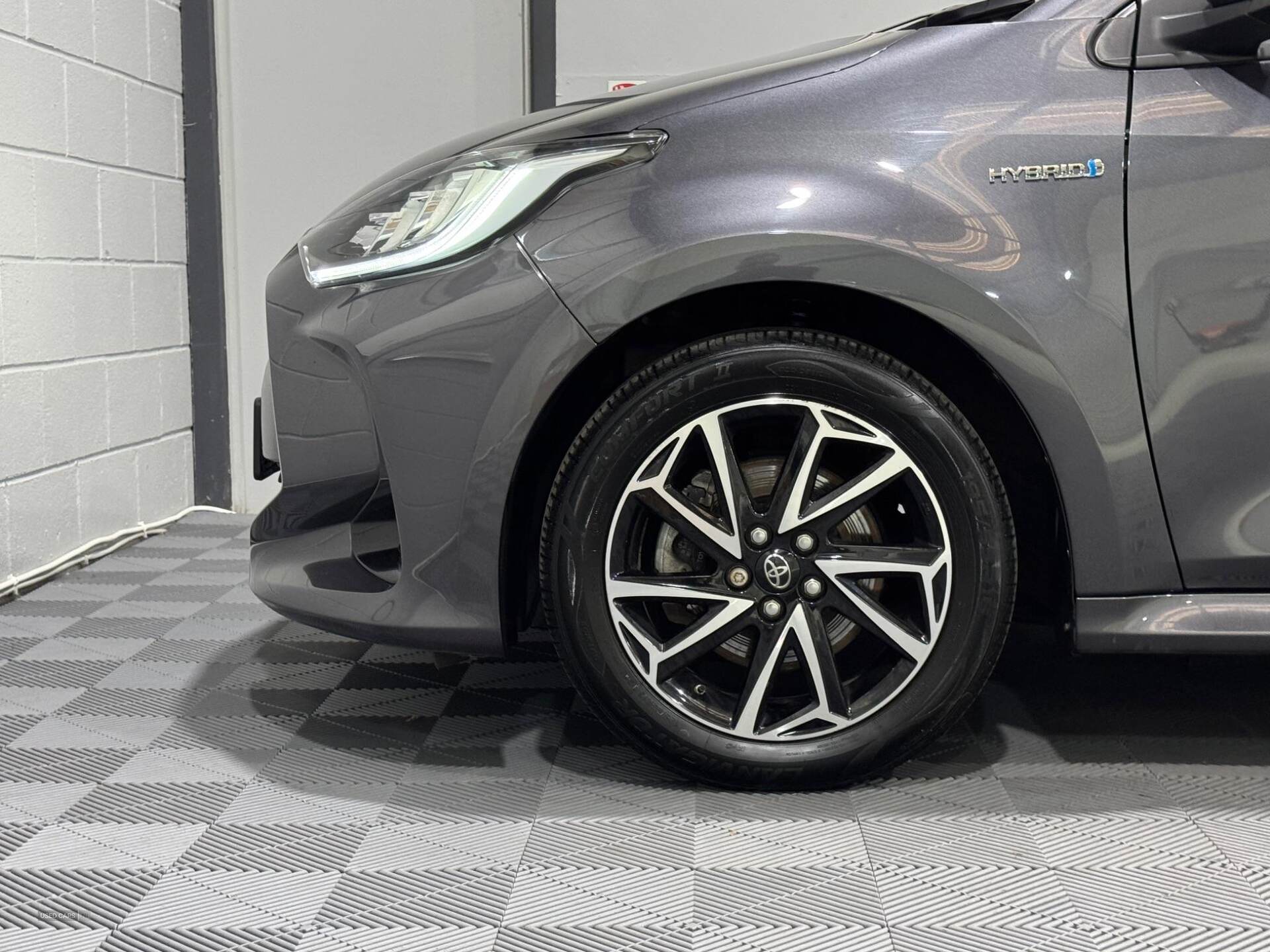 Jul 2021 Toyota Yaris 1.5 Hybrid Design 5dr CVT
