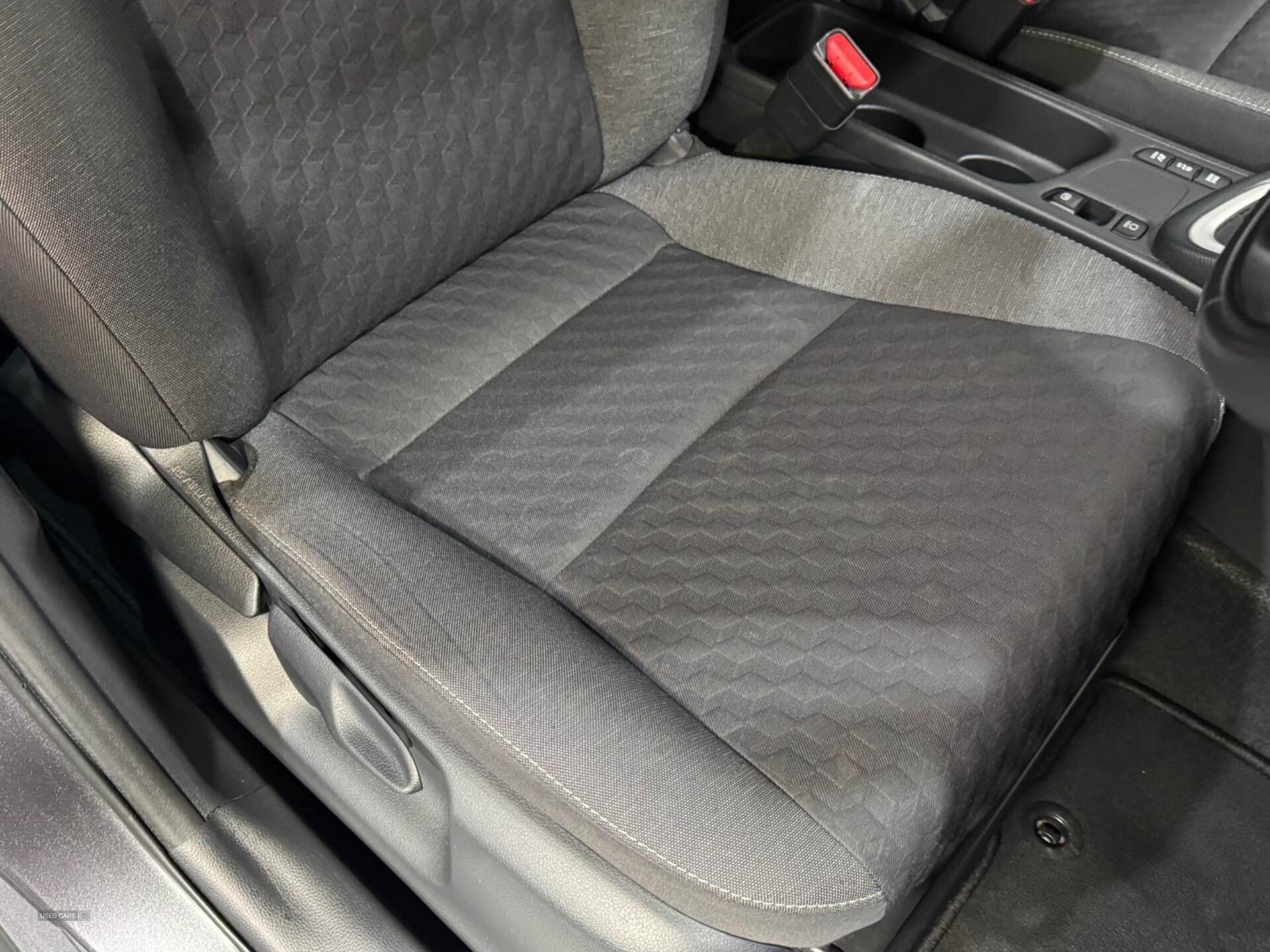 Jul 2021 Toyota Yaris 1.5 Hybrid Design 5dr CVT