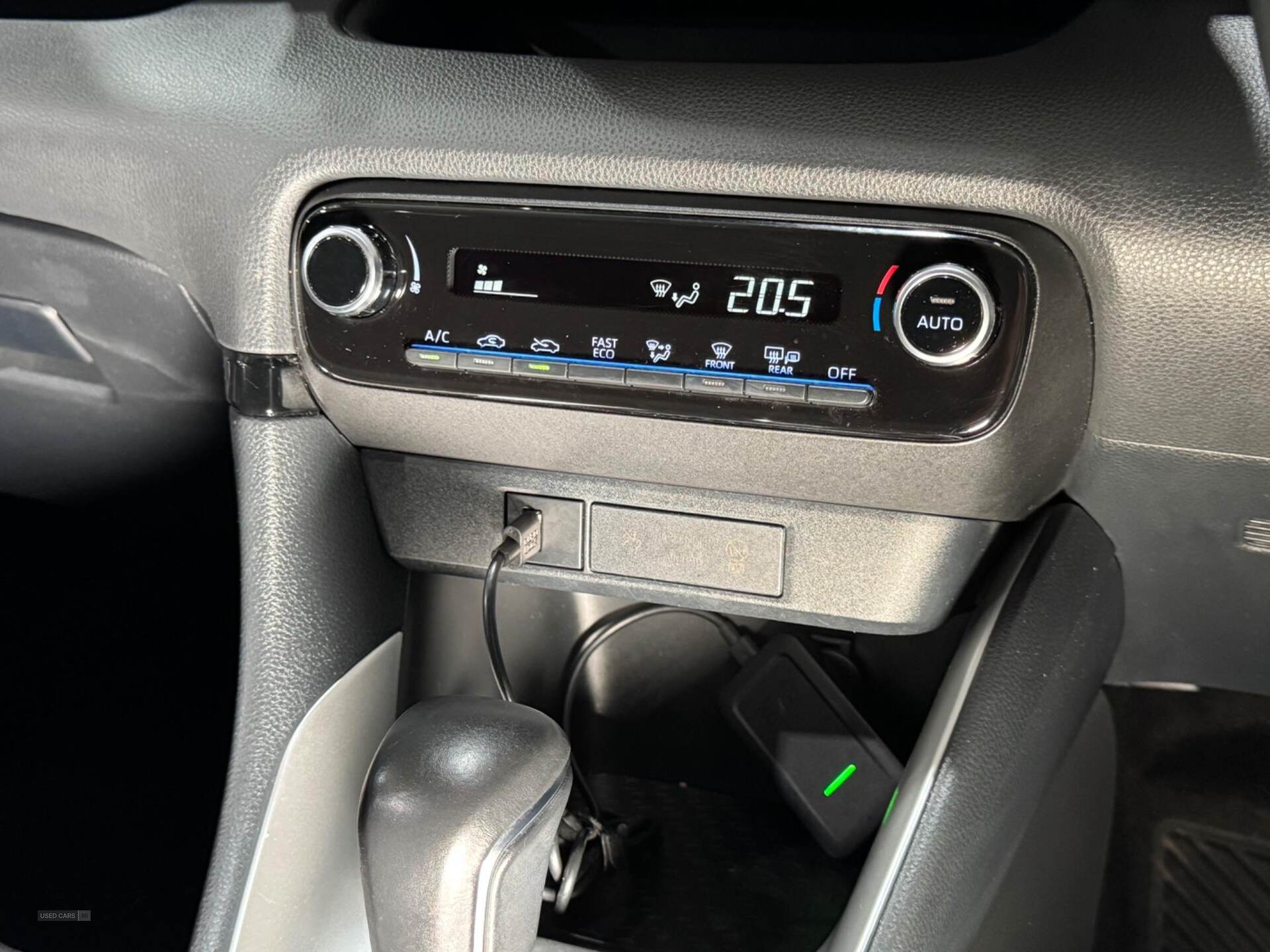 Jul 2021 Toyota Yaris 1.5 Hybrid Design 5dr CVT
