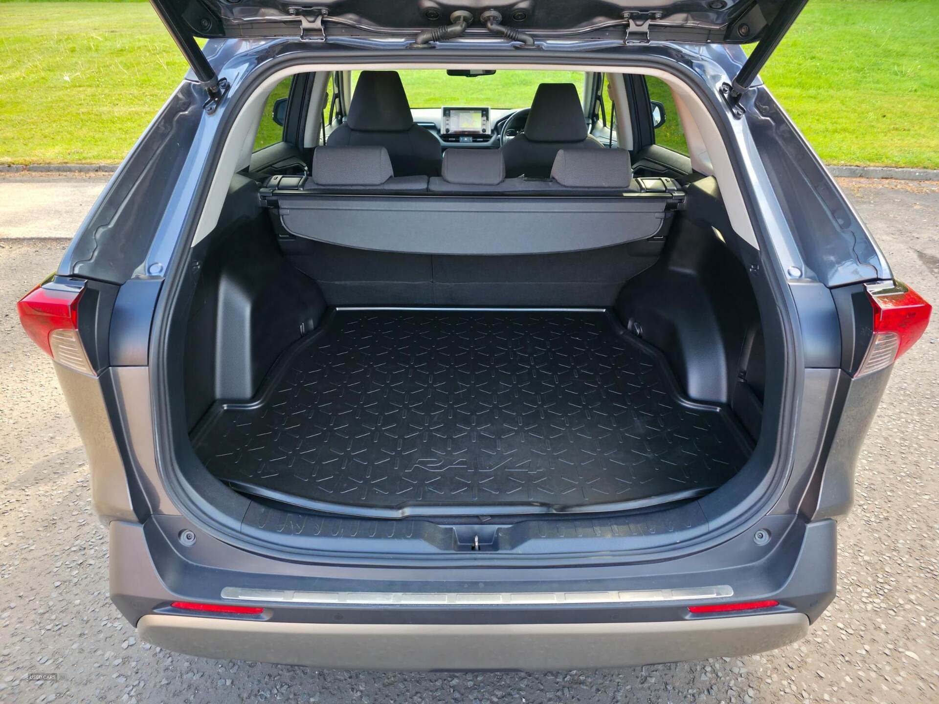  2022 Toyota RAV4 2.5 VVT-h Design CVT Euro 6 (s/s) 5dr