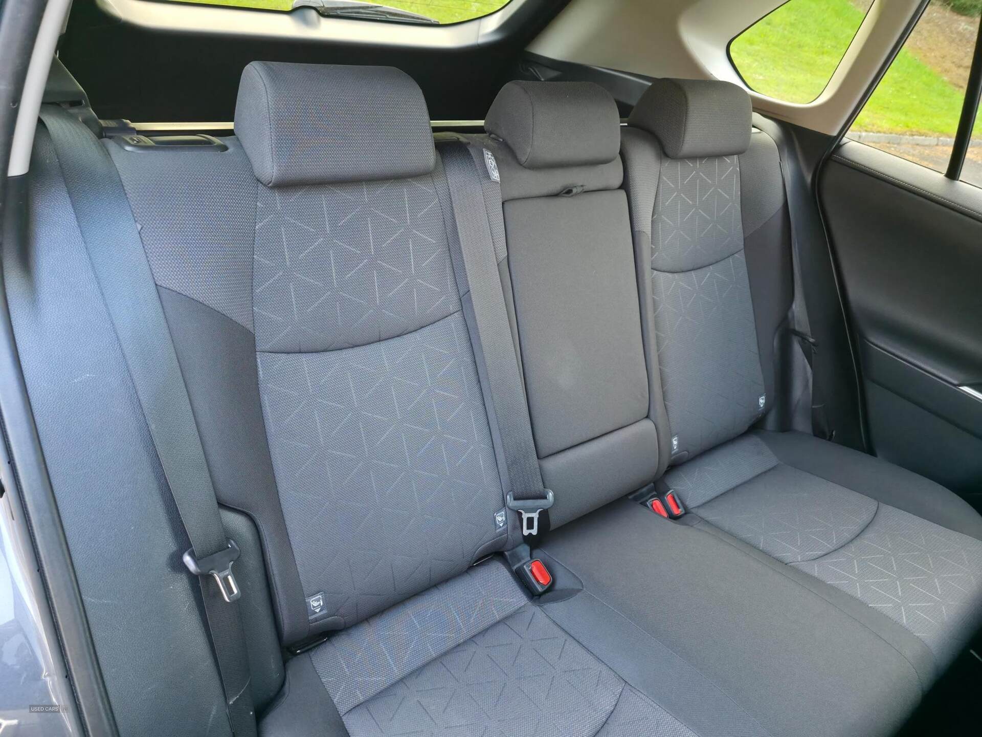  2022 Toyota RAV4 2.5 VVT-h Design CVT Euro 6 (s/s) 5dr