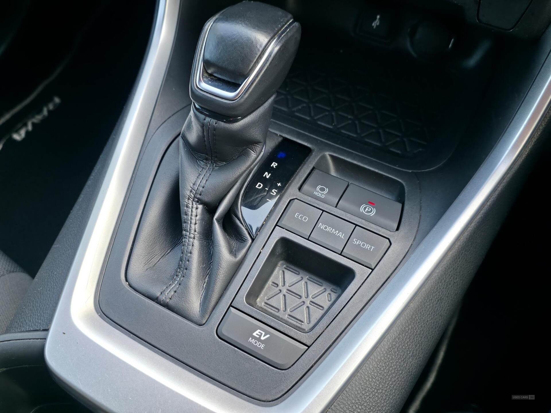  2022 Toyota RAV4 2.5 VVT-h Design CVT Euro 6 (s/s) 5dr