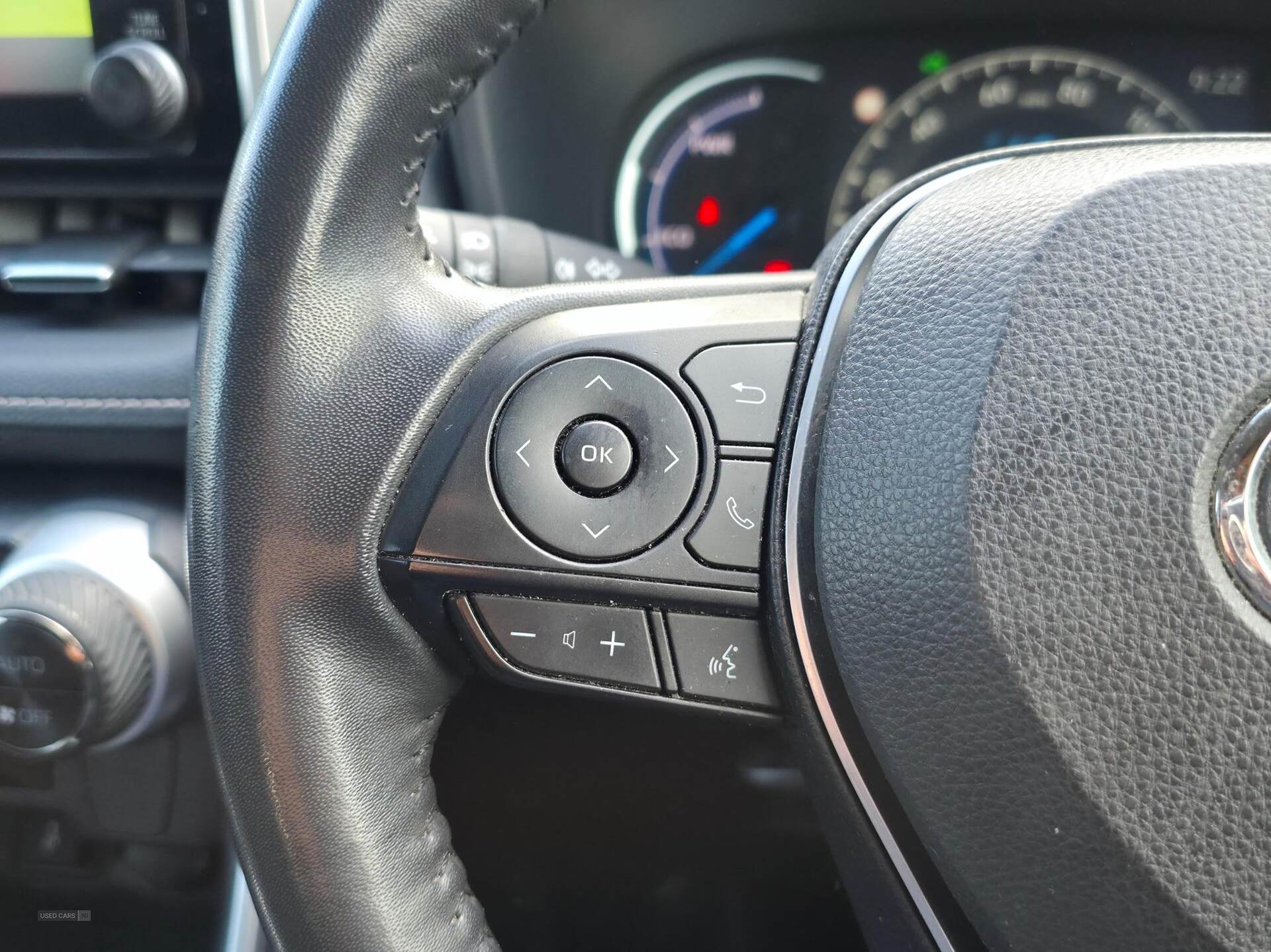  2022 Toyota RAV4 2.5 VVT-h Design CVT Euro 6 (s/s) 5dr