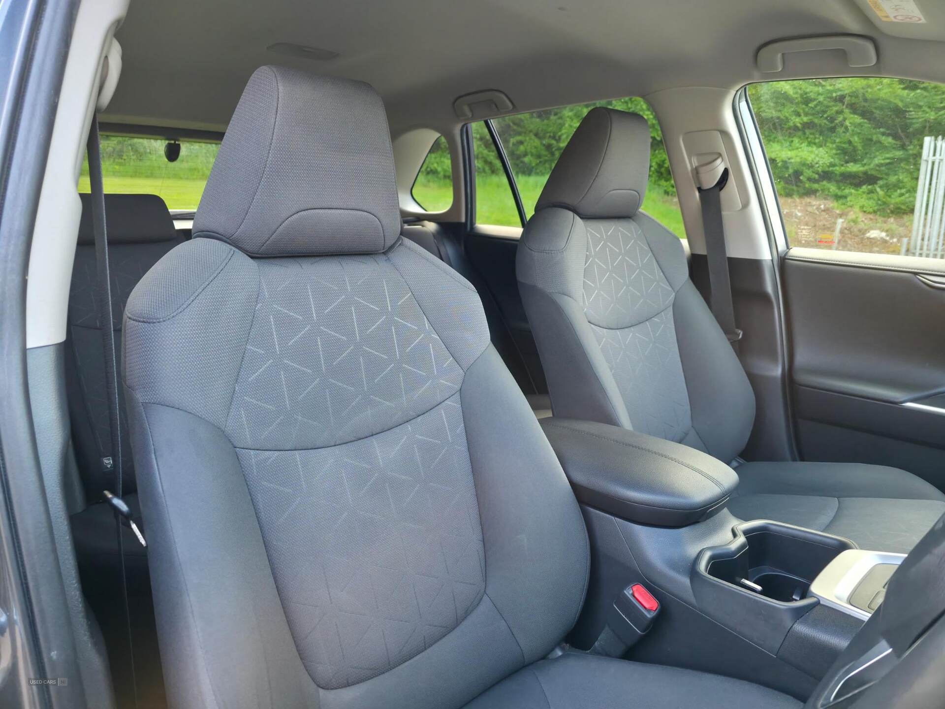  2022 Toyota RAV4 2.5 VVT-h Design CVT Euro 6 (s/s) 5dr