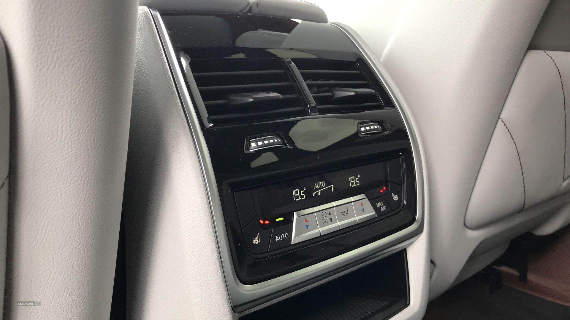  2025 BMW  XM XM 50e