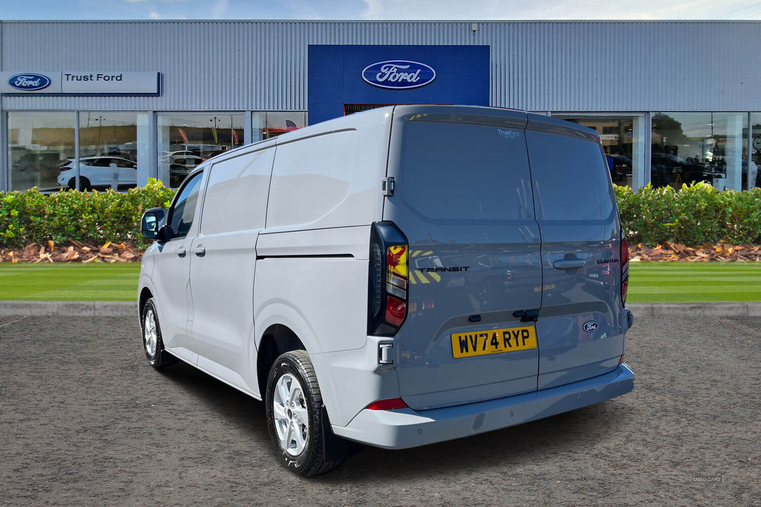 Sep 2024 Ford Transit Custom 2.0 EcoBlue 136ps H1 Van Limited Auto