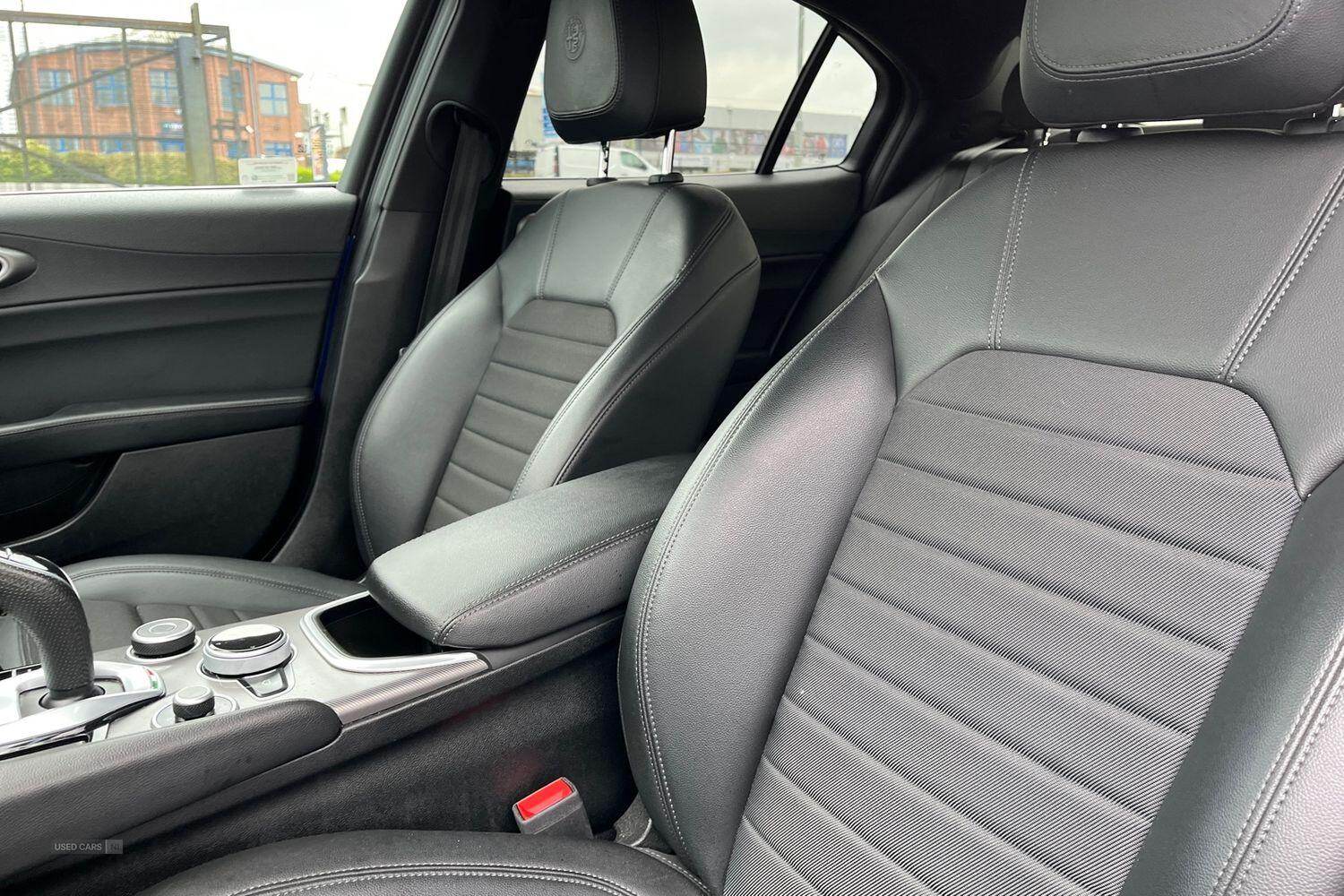 Jul 2022 Alfa Romeo Giulia 2.0 TB Sprint 4dr Auto