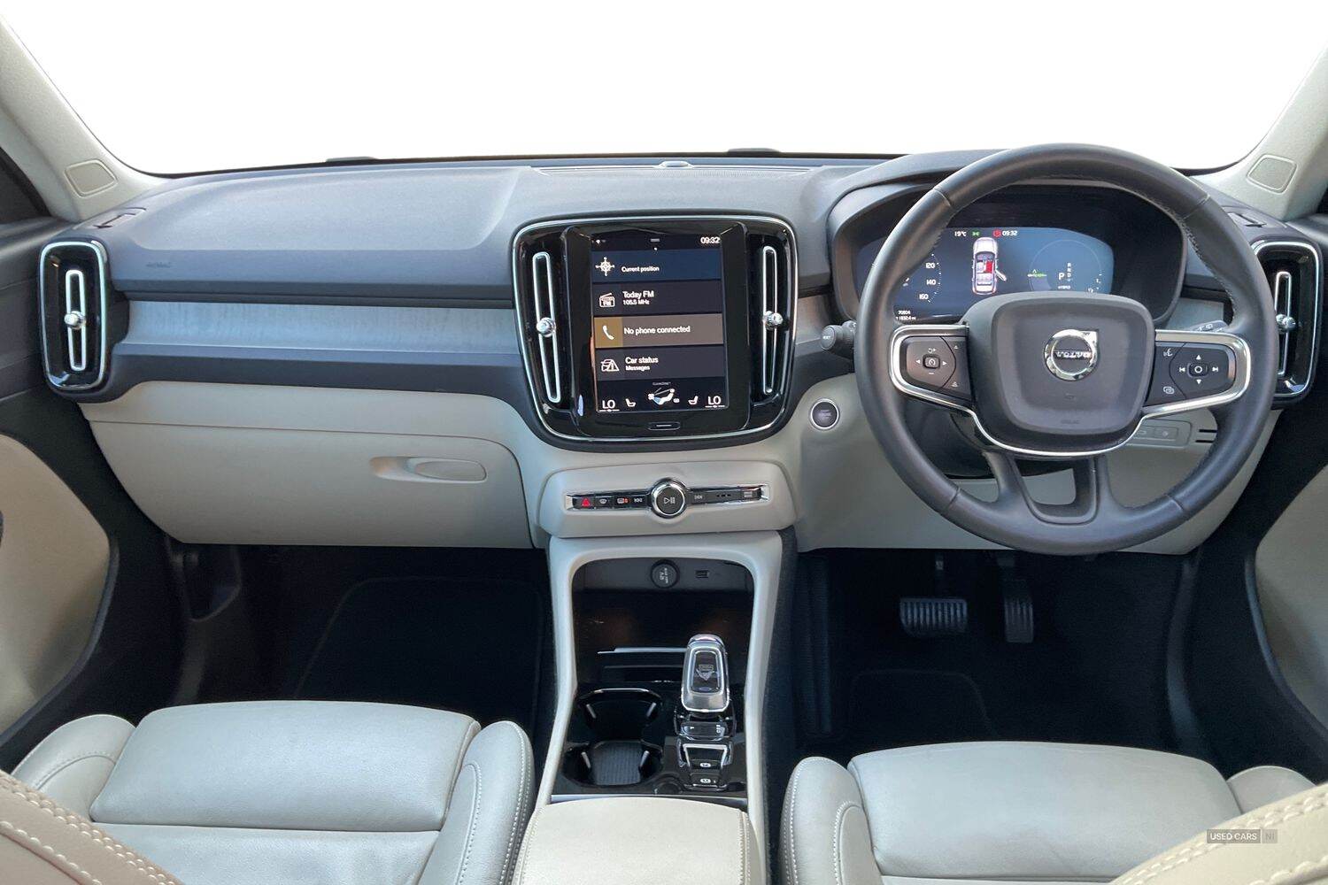 Apr 2022 Volvo XC40 1.5 T5 Recharge PHEV Inscription Pro 5dr Auto