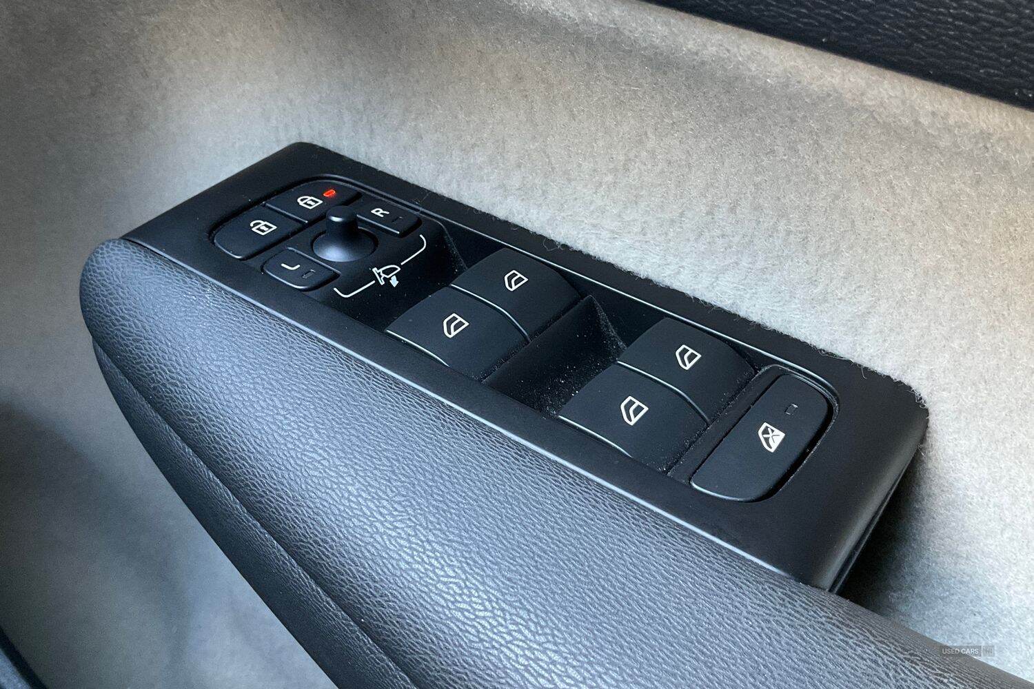 Apr 2022 Volvo XC40 1.5 T5 Recharge PHEV Inscription Pro 5dr Auto