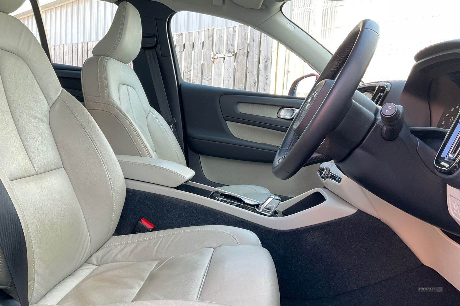Apr 2022 Volvo XC40 1.5 T5 Recharge PHEV Inscription Pro 5dr Auto