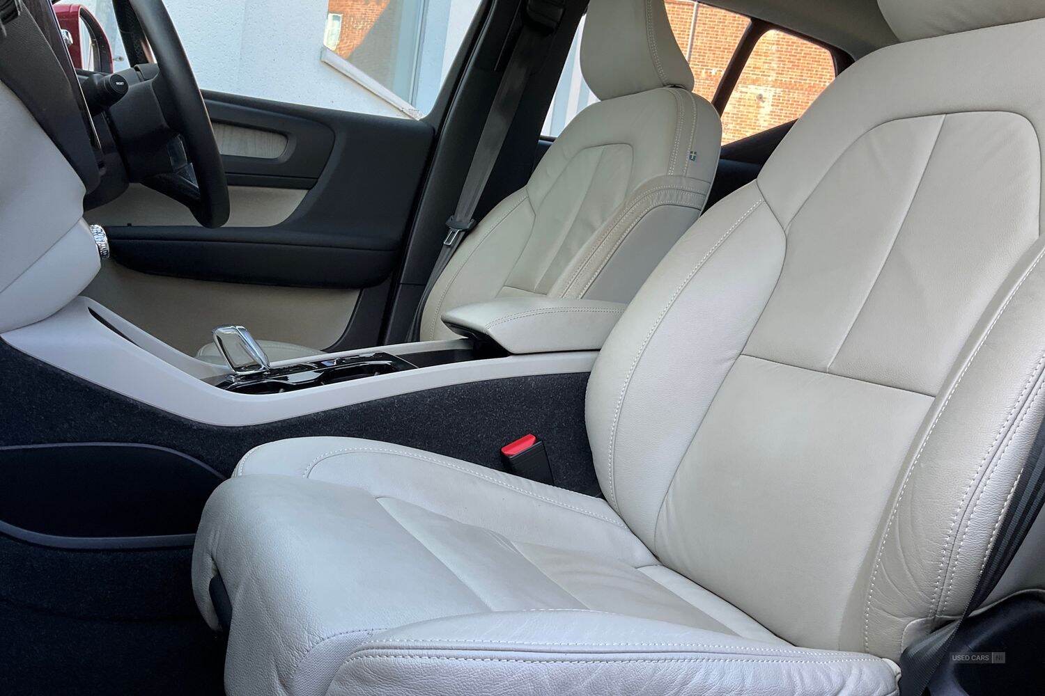 Apr 2022 Volvo XC40 1.5 T5 Recharge PHEV Inscription Pro 5dr Auto