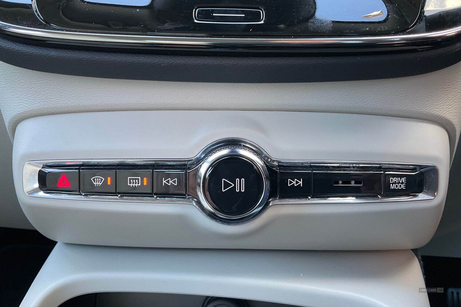 Apr 2022 Volvo XC40 1.5 T5 Recharge PHEV Inscription Pro 5dr Auto