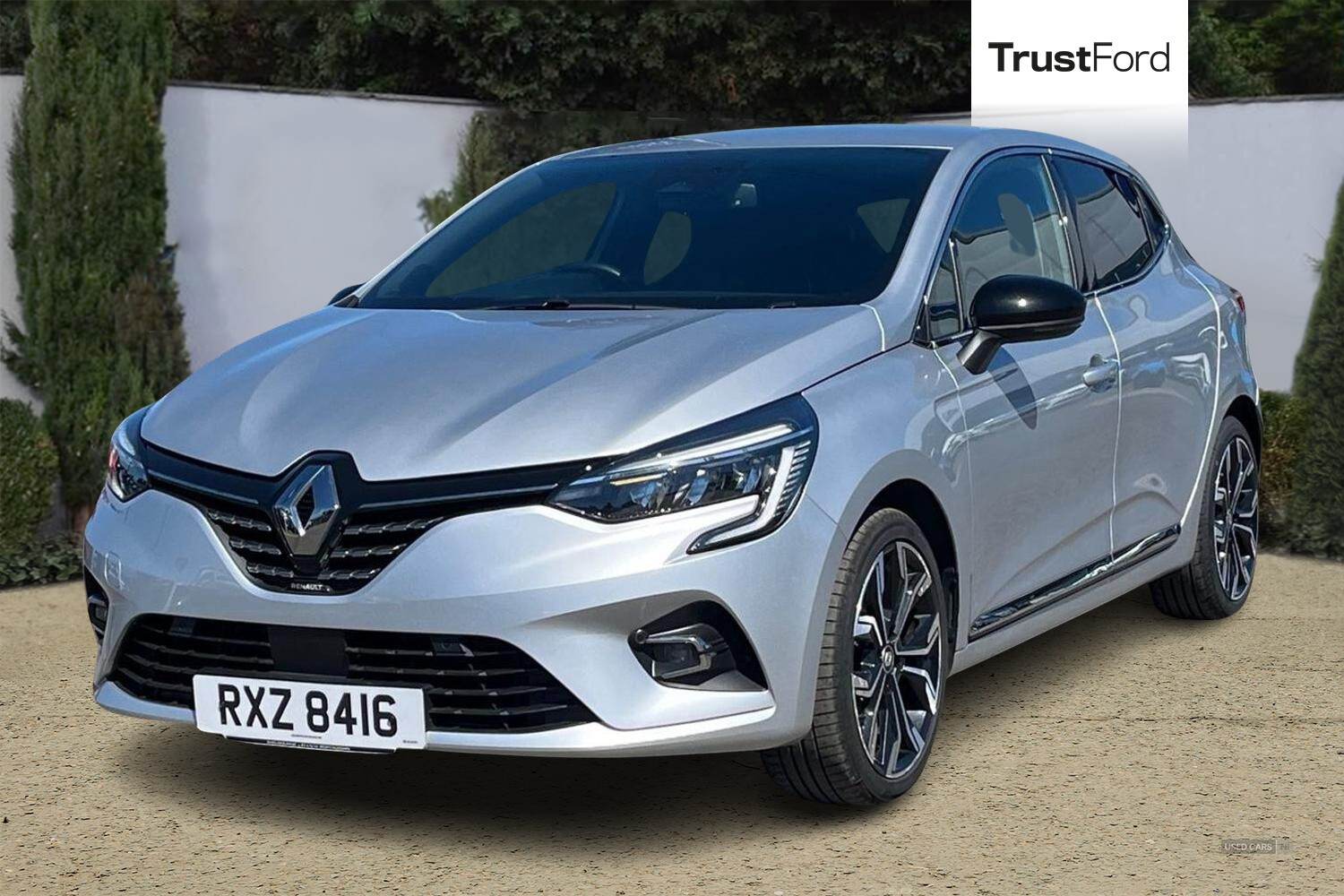 Nov 2022 Renault Clio 1.6 E-TECH full hybrid 145 Techno 5dr Auto