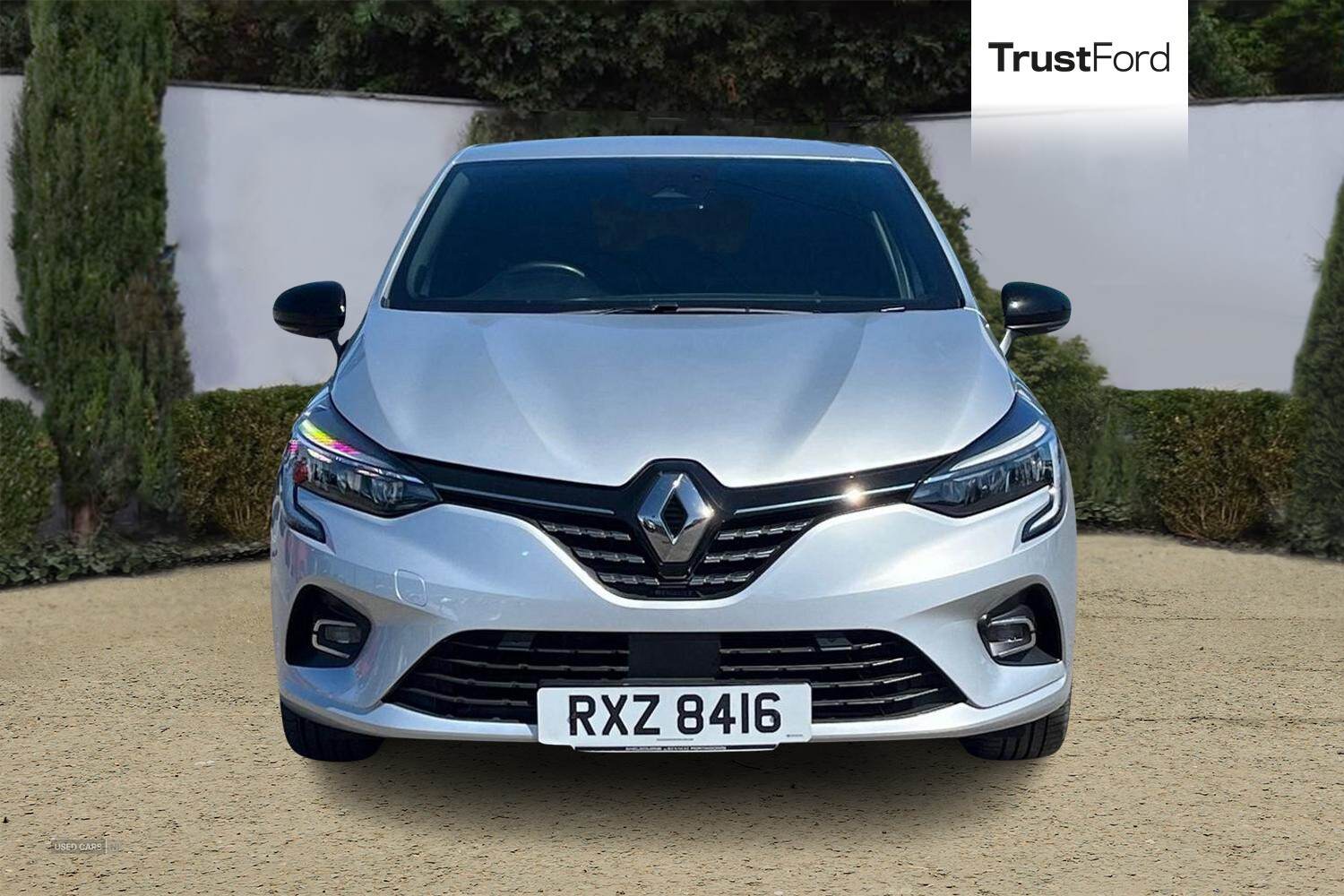 Nov 2022 Renault Clio 1.6 E-TECH full hybrid 145 Techno 5dr Auto
