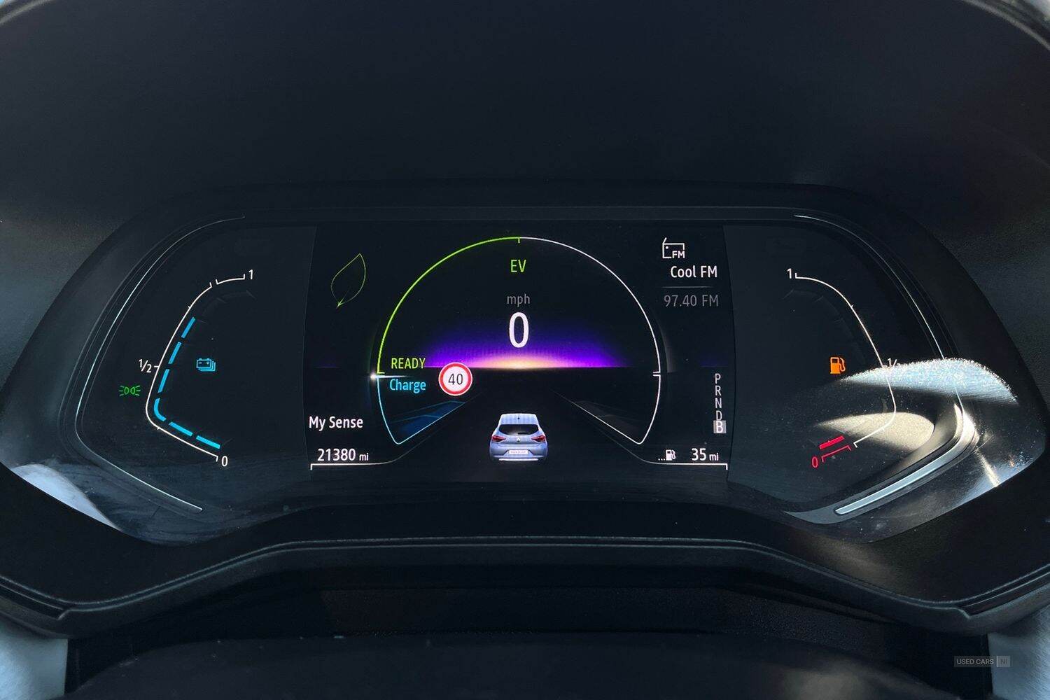 Nov 2022 Renault Clio 1.6 E-TECH full hybrid 145 Techno 5dr Auto