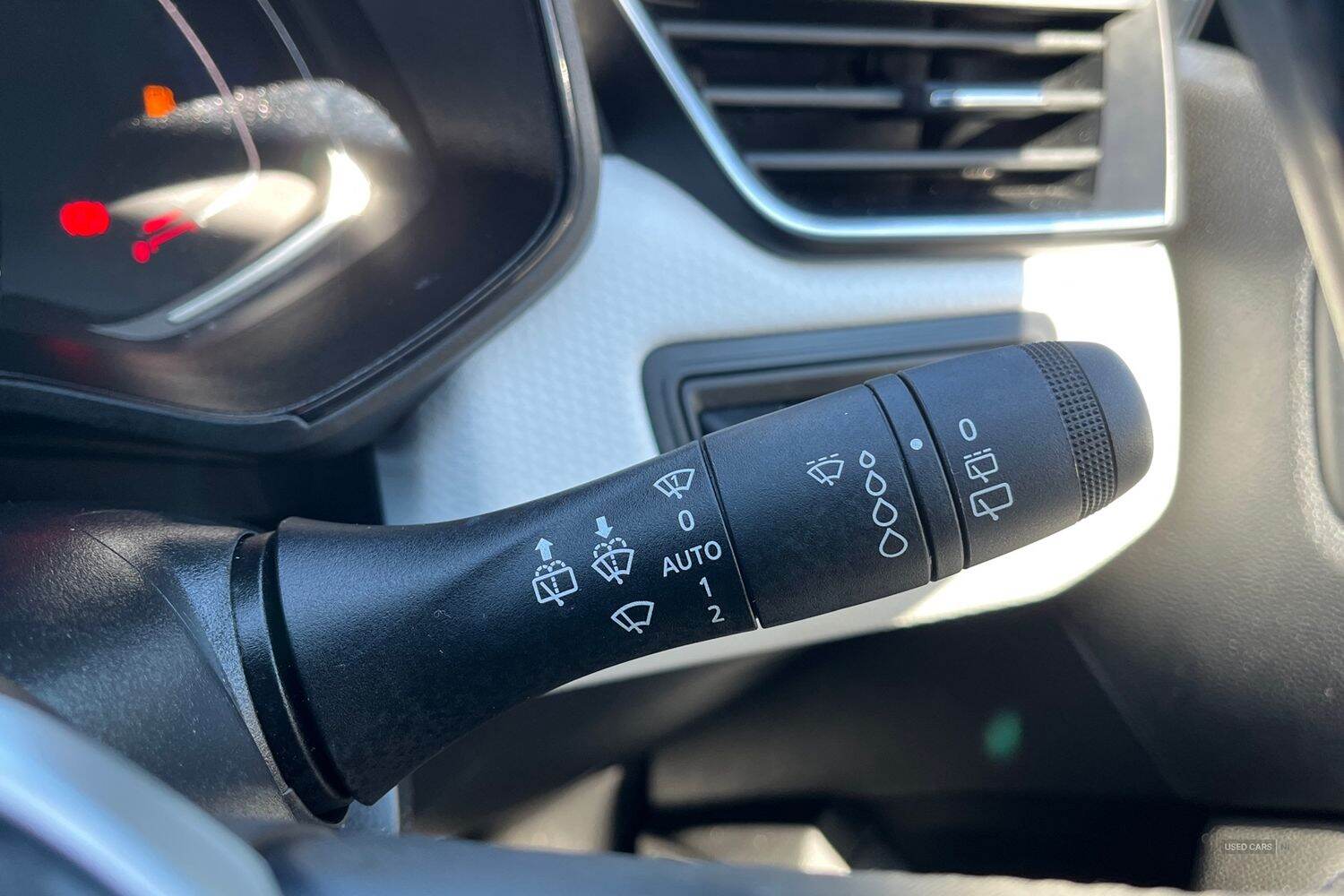 Nov 2022 Renault Clio 1.6 E-TECH full hybrid 145 Techno 5dr Auto