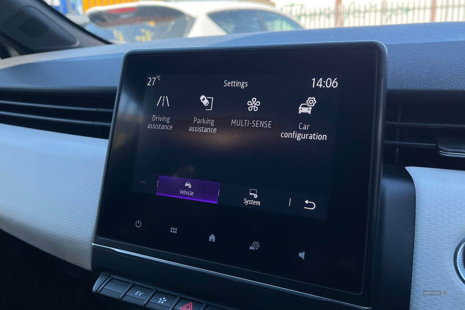 Nov 2022 Renault Clio 1.6 E-TECH full hybrid 145 Techno 5dr Auto