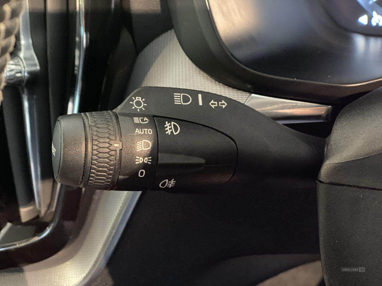 Oct 2018 Volvo XC60 2.0 D4 R DESIGN 5dr AWD Geartronic