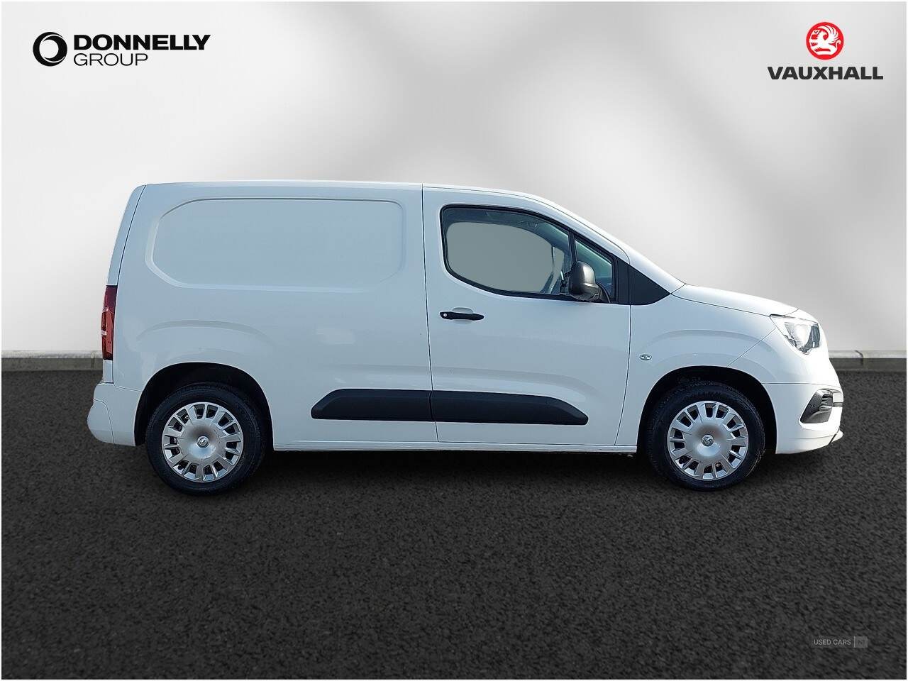 May 2022 Vauxhall Combo 2300 1.5 Turbo D 100ps H1 Sportive Van [6 Speed]