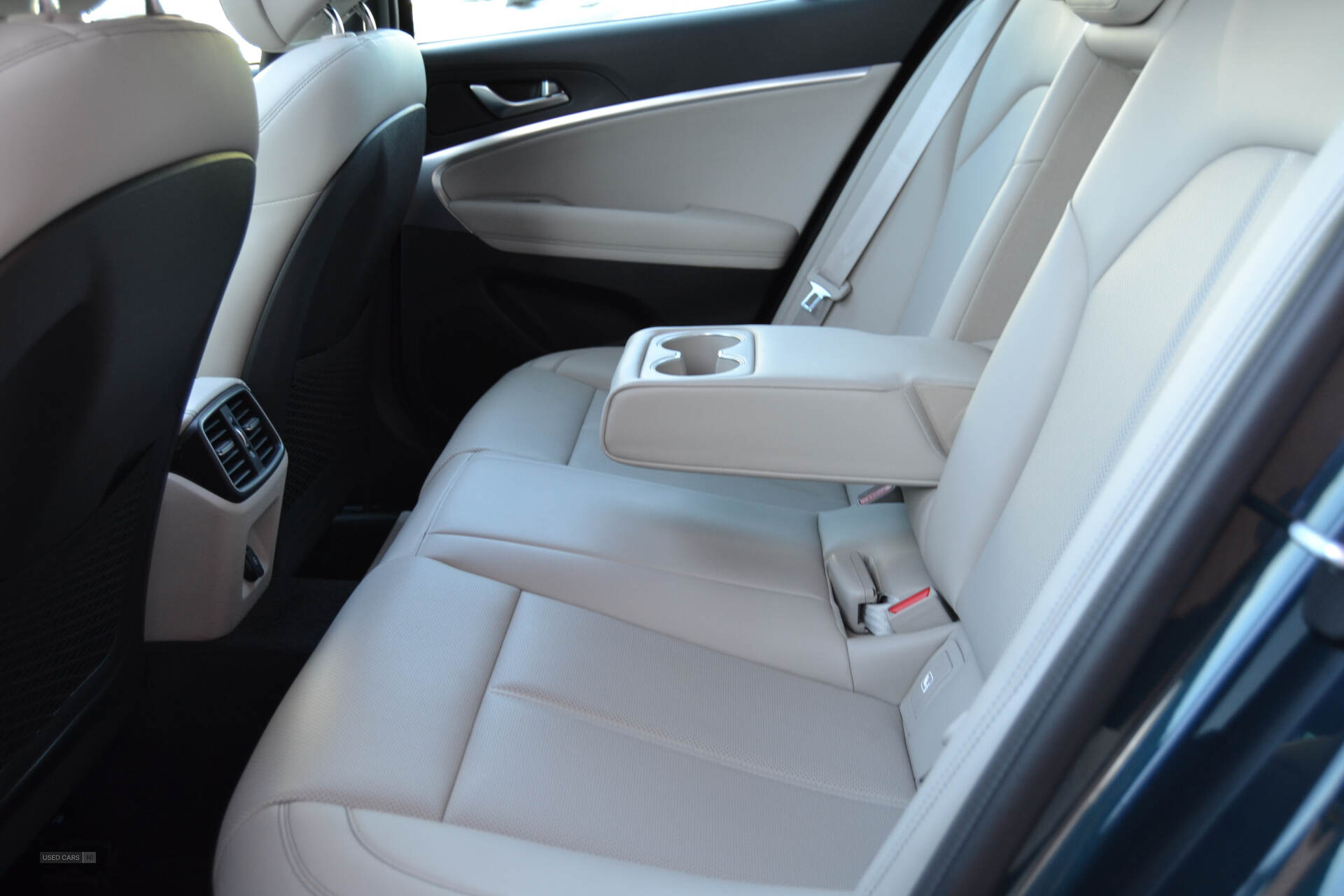 Oct 2022 Genesis G70 2.2D Premium Line 4dr Auto