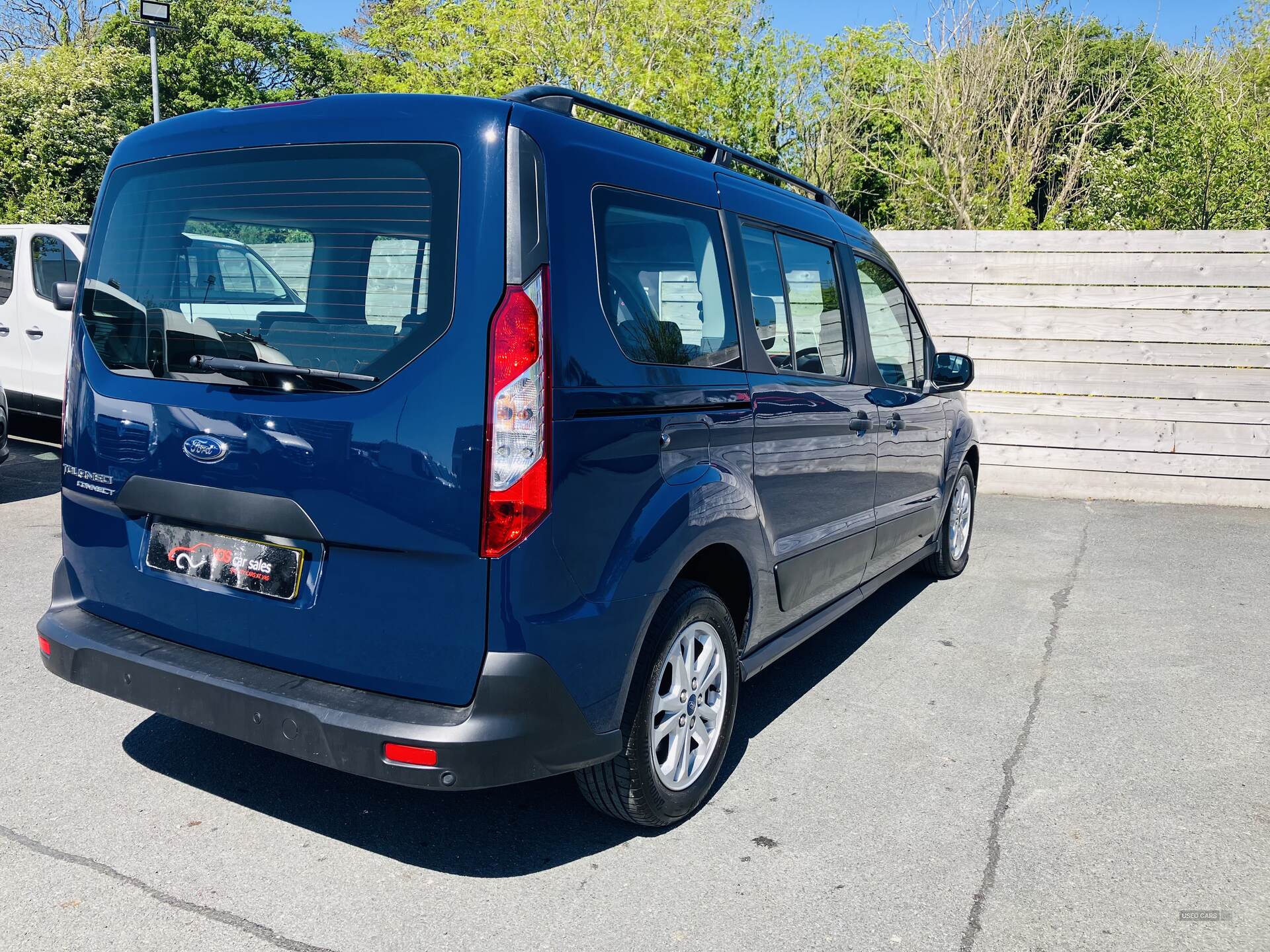 Ford Grand Tourneo Connect DIESEL ESTATE in Down