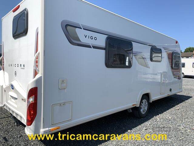 2014 Bailey Unicorn Vigo Transverse Island Bed
