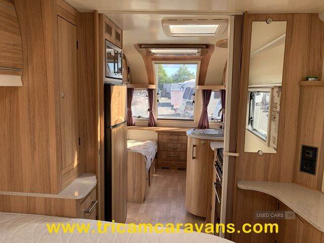2014 Bailey Unicorn Vigo Transverse Island Bed