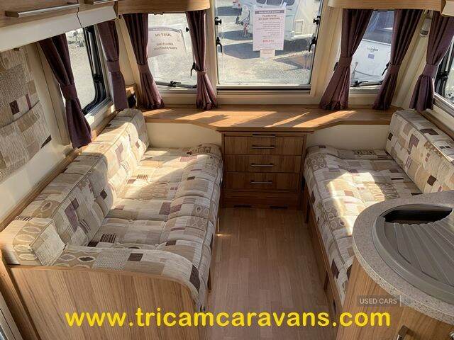 2014 Bailey Unicorn Vigo Transverse Island Bed