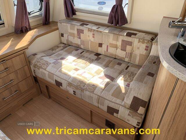 2014 Bailey Unicorn Vigo Transverse Island Bed