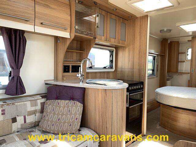 2014 Bailey Unicorn Vigo Transverse Island Bed