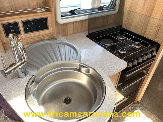 2014 Bailey Unicorn Vigo Transverse Island Bed
