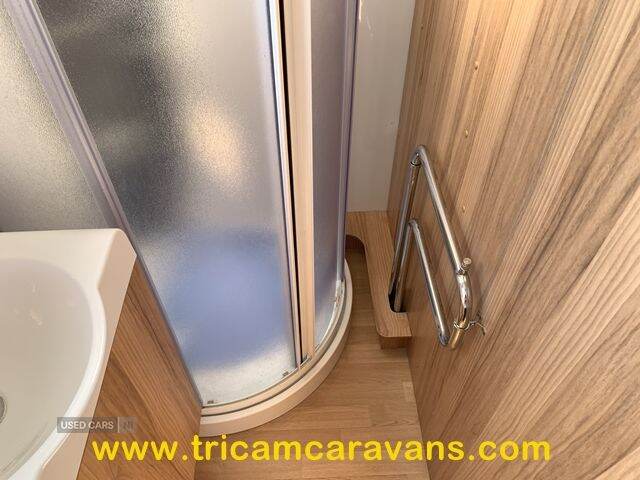 2014 Bailey Unicorn Vigo Transverse Island Bed