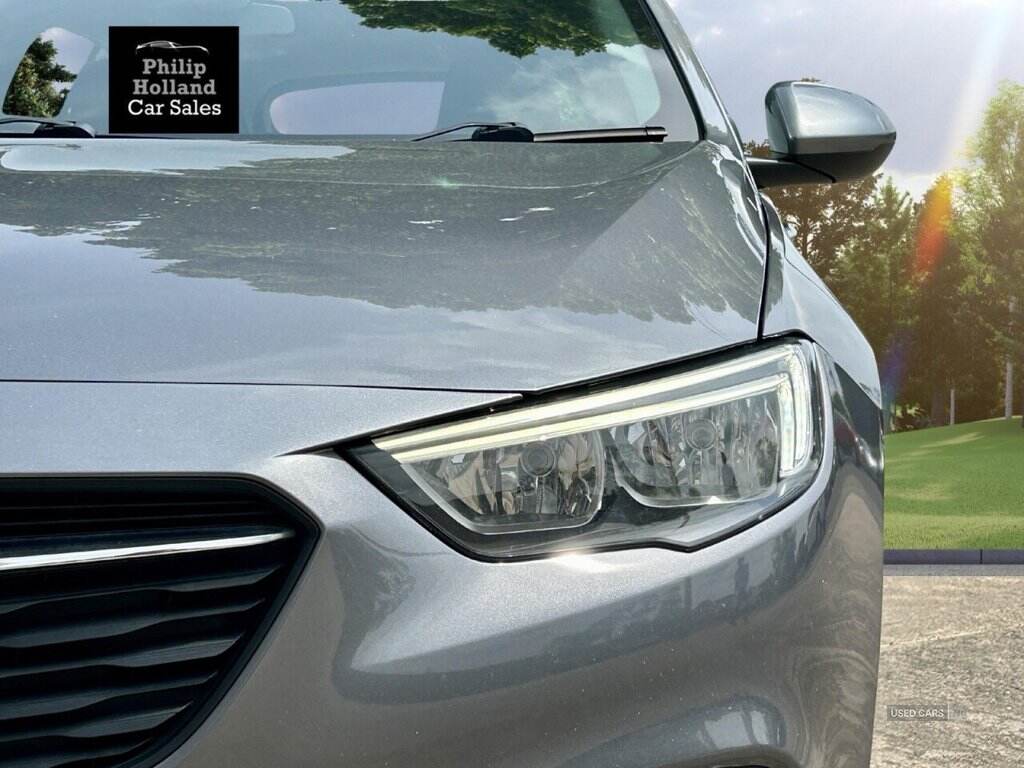 Dec 2017 Vauxhall Insignia 1.6 Turbo D ecoTec [136] Design Nav 5dr